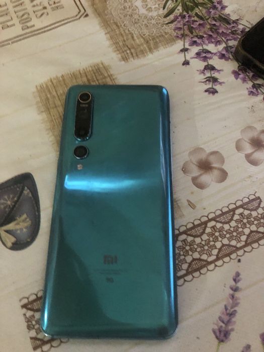 обменяю или продам  mi10 5g 256 гб