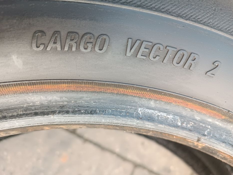 215/60R17C Goodyear Cargo Vector 2