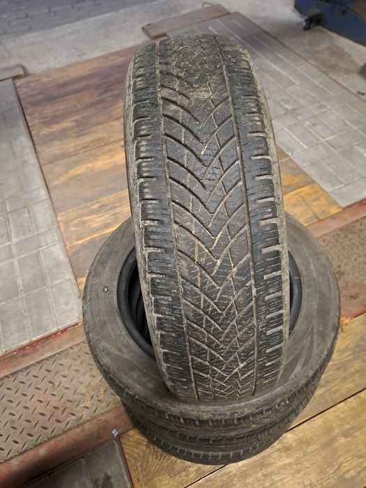 Opony całoroczne  Tanio.