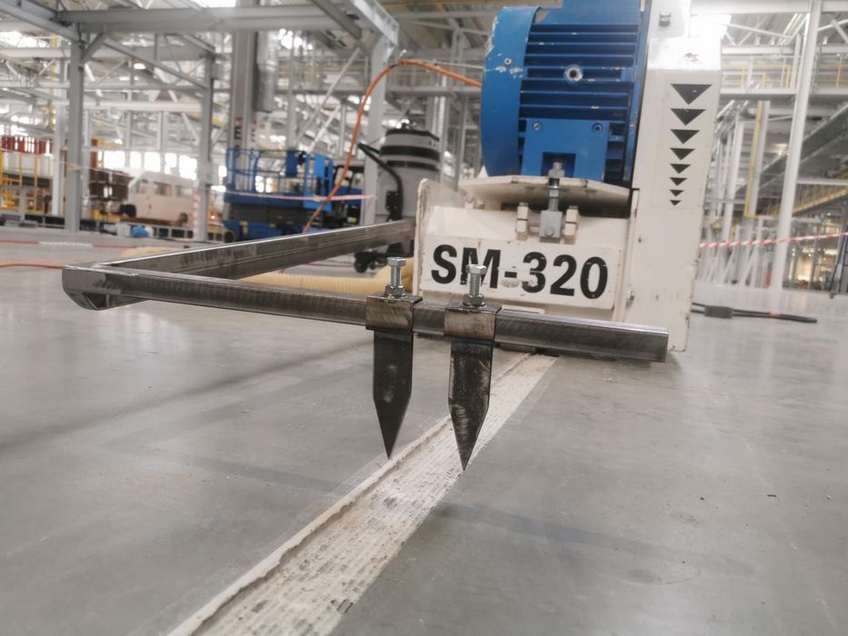 Nacinanie posadzek, ruszt w oborach  – koniec ze śliską podłogą!