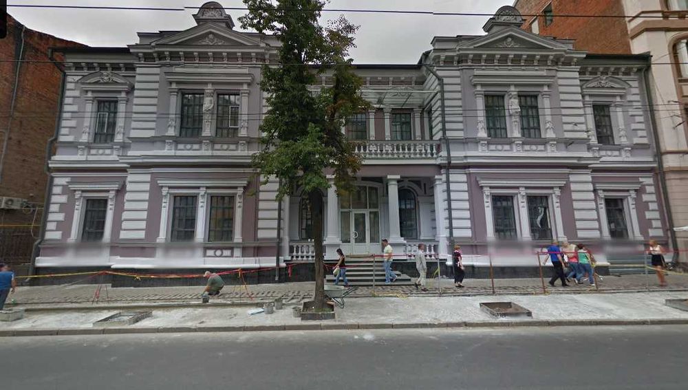 Аренда под магазин 272 м2. Сумская 43 в 100 м от "Стекляшки"