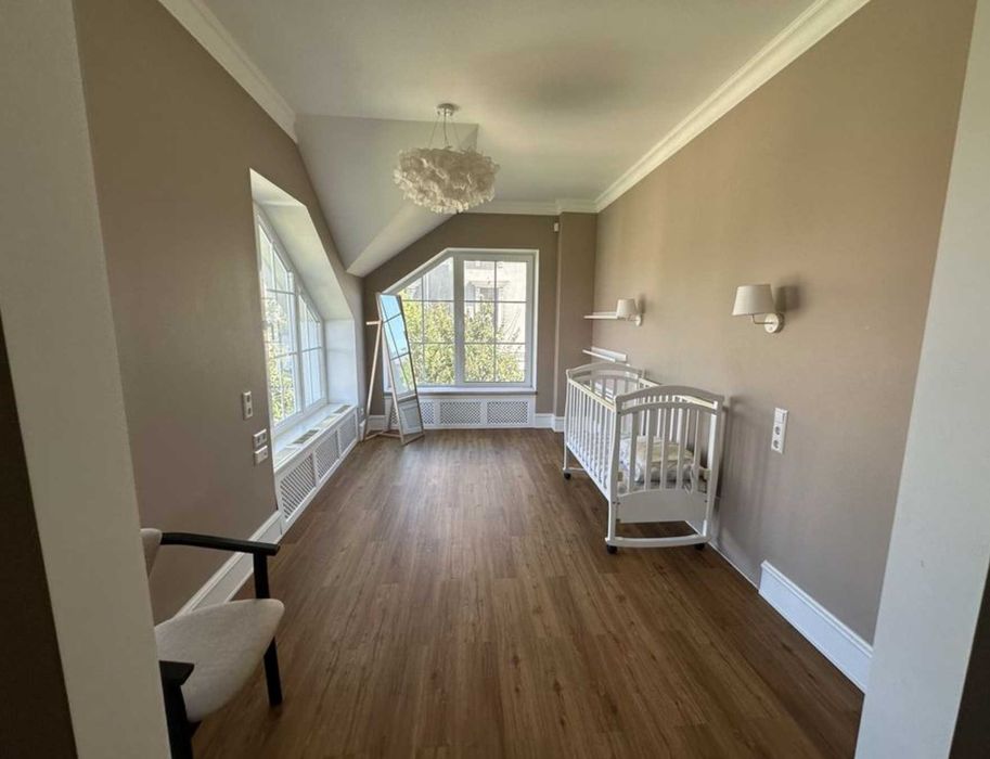 два дома по цене одного!!! Совиньон, бассейн