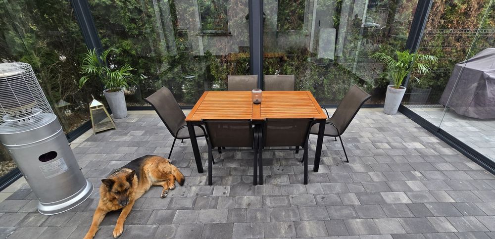 Sprzedam stół +6 krzeseł