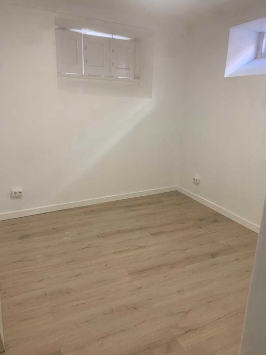 Apartamento + Loja Venda Almada