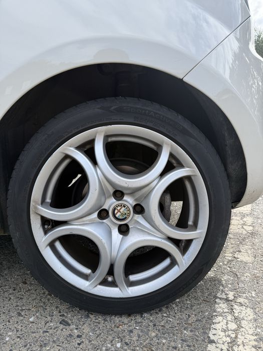 Alfa romeo  Mito