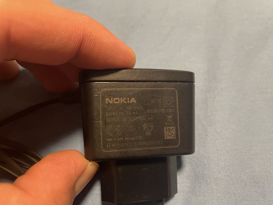 Zasilacz ładowarka Nokia AC-3E 5V 0,35A sprawna.