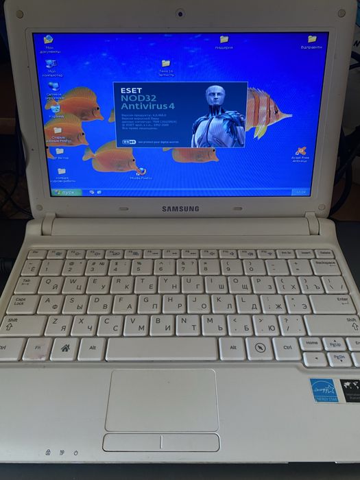 Нетбук Sansung NP-N100S