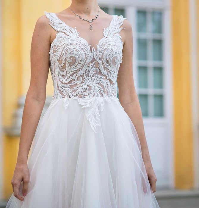 Suknia ślubna R 36/38, wzrost 182cm