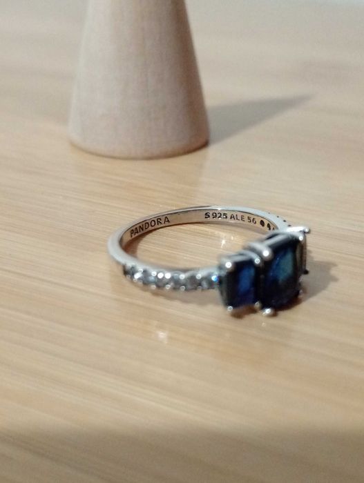 Anel de Prata 925, cristais azuis, Pandora