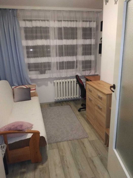 Wynajmę trzy pokojowe  57 m NOWA Huta