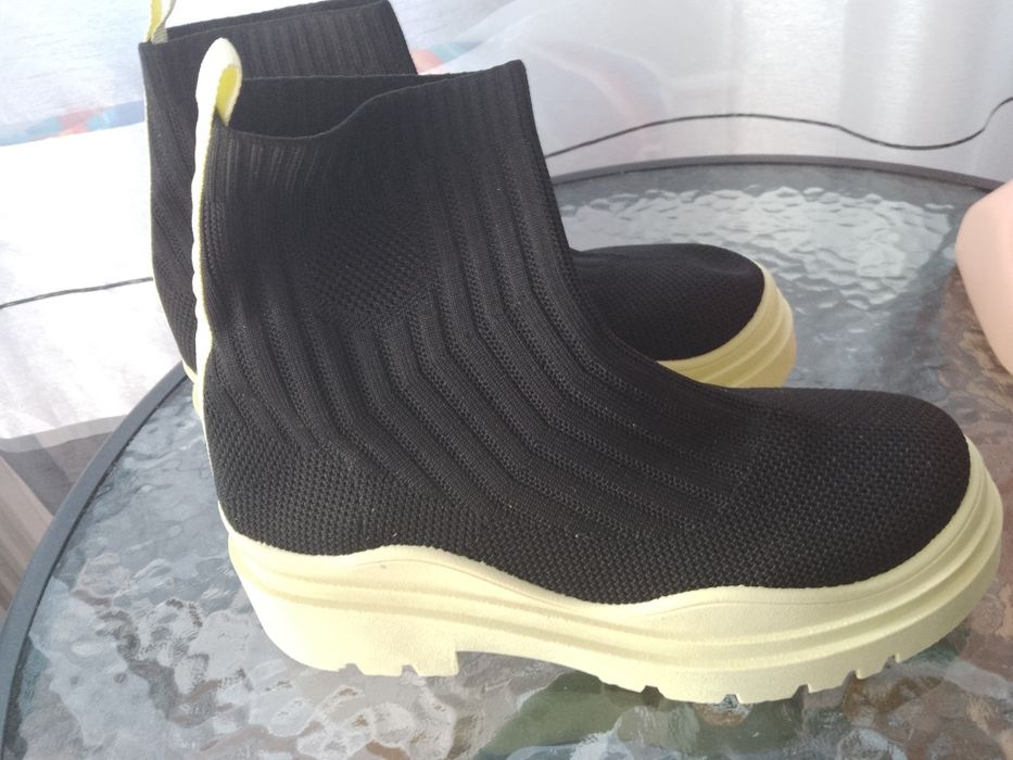 Nowe kozaki skarpeta gruba podeszwa