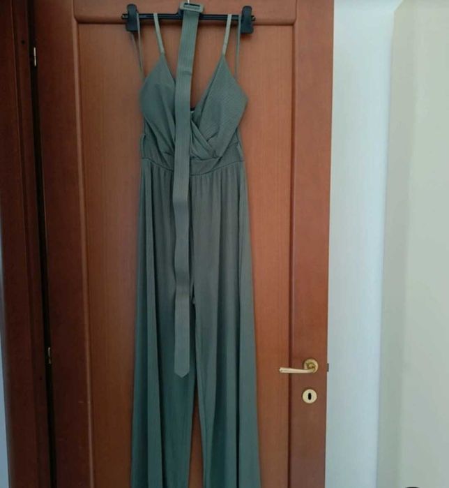 Macacão de mulher plissado com elasticidade