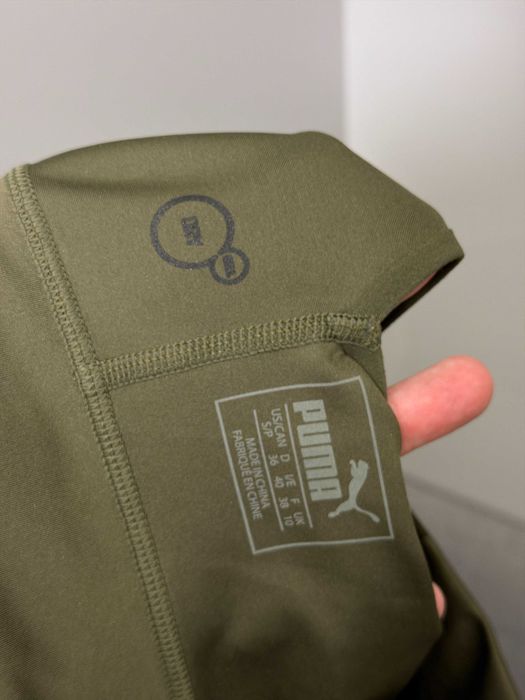 biustonosz Puma sportowy czarny logo dekolt S
