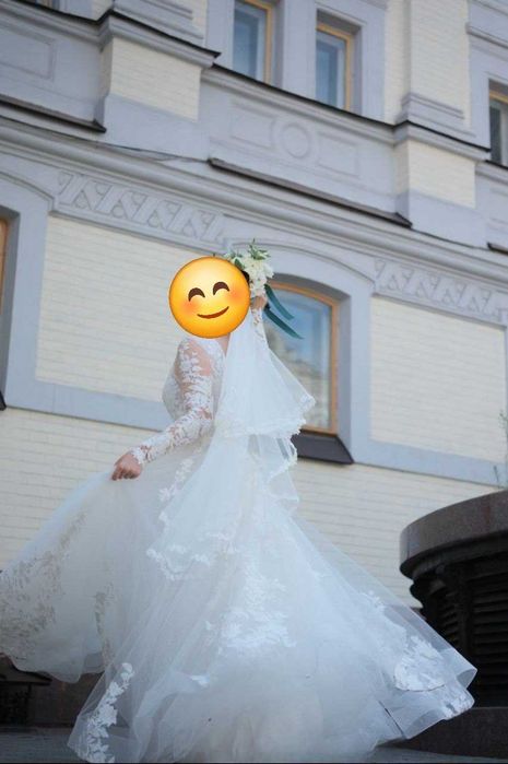 Весільна сукня 2025 року