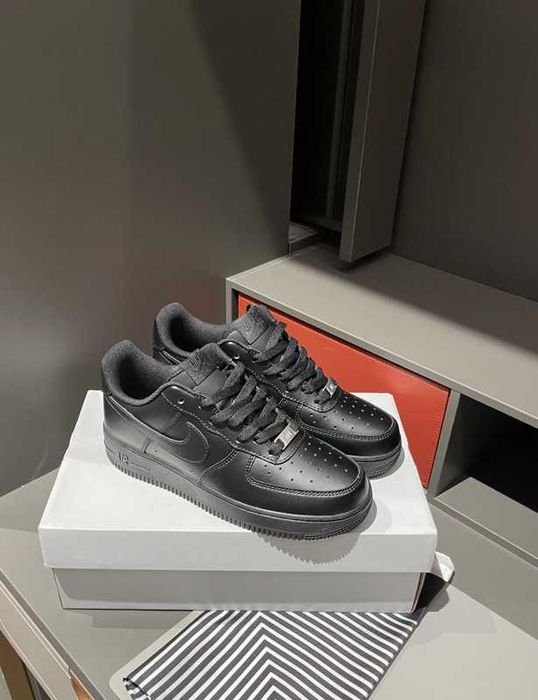 Nike Air Force 1 Black 37.5