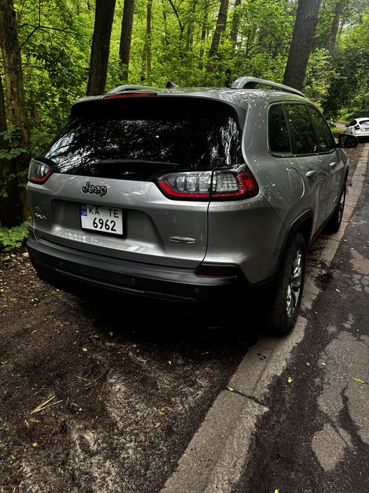 Продам jeep cherokee KL  2019 повний привід газ/бенз