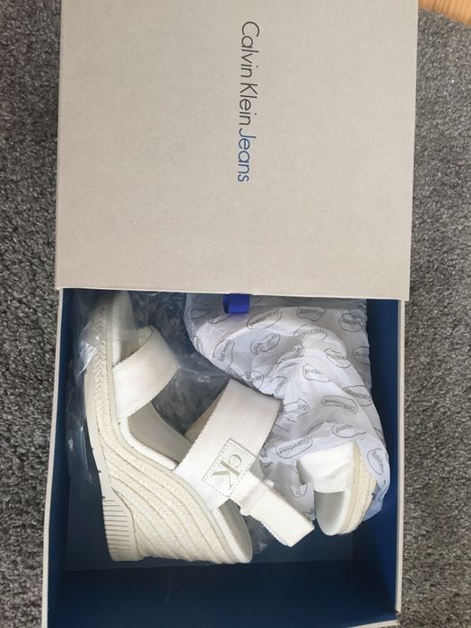 Oryginalne Calvin Klein 40/26 espadryle biale