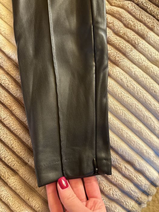 Шкіряні штани ZARA в розмірі  XS