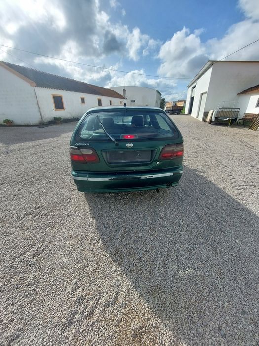 Nissan  almera  20D  comercial
