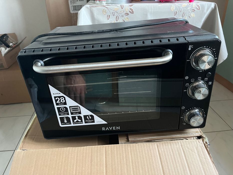 Mini piekarnik Raven elektryczny