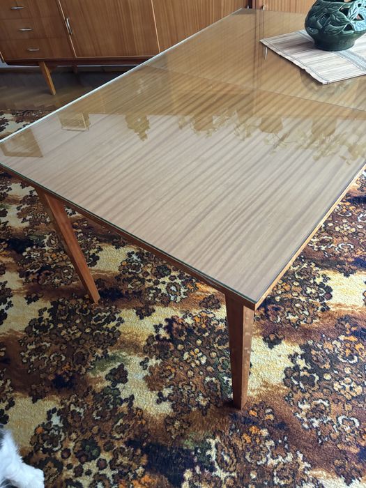 Rozkładany stary stół z zakładaną szybą. PRL