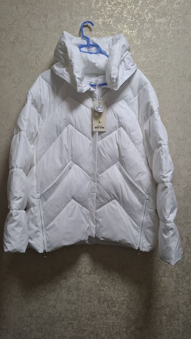 Куртка зимова білого кольору