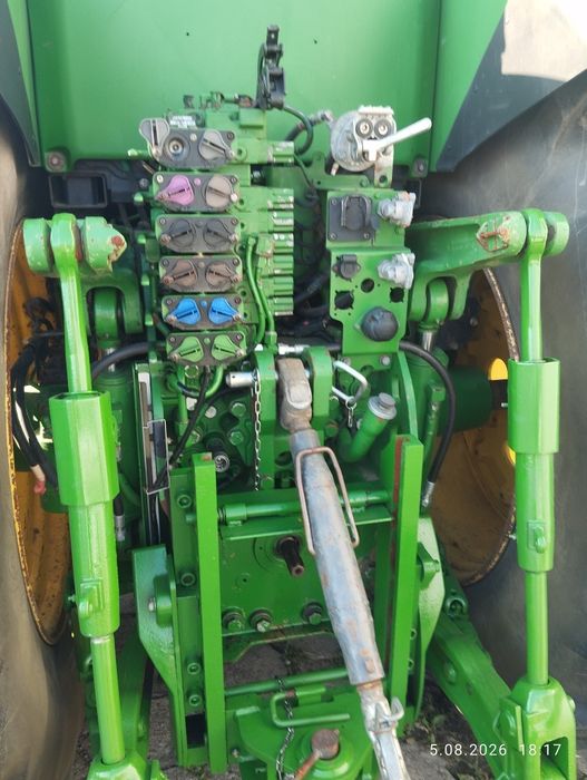Ciągnik John Deere 7230R