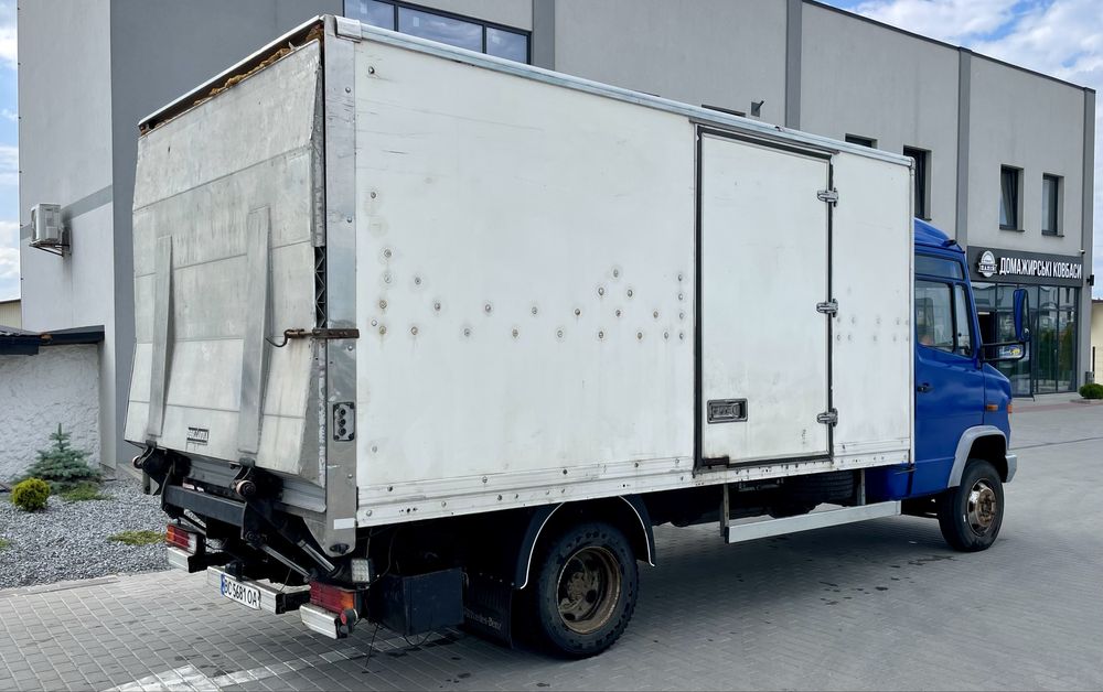 Mercedes-Benz 615 D вантажний фургон будка Львів