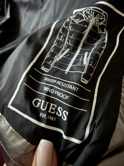 Kurtka zimowa Guess