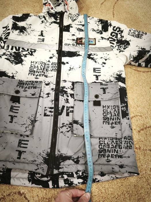 Продам  весняну куртку на підлітка