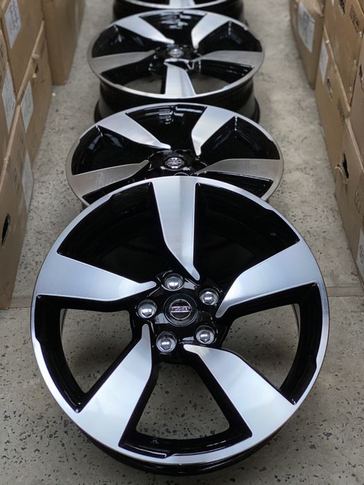 Диски Нові  R17/5/114,3 Nissan Qashqai Rogue Xtrail Juke Murano ..