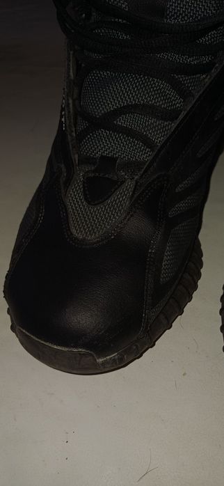 Кросівки осінньо-зимові