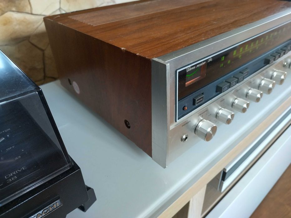 Wzmacniacz amplituner Sansui Six