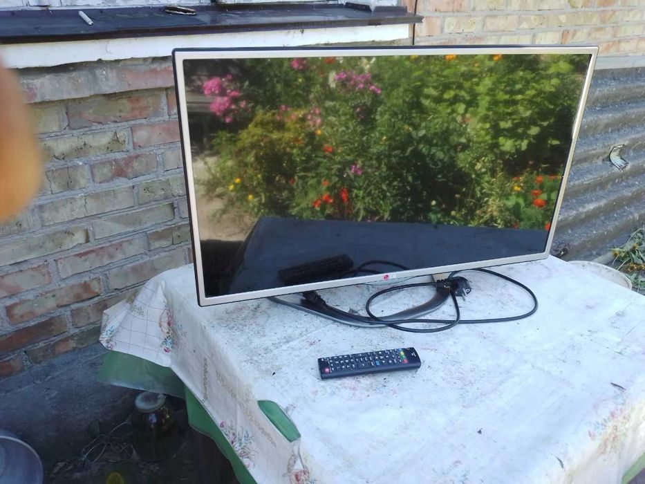 Телевизор LJ 32LN613V SMART TV не Китай.