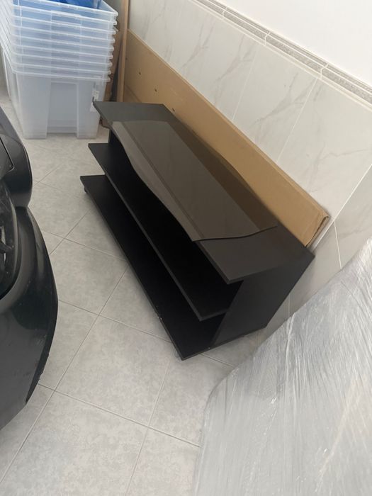 Móvel aparador com rodas