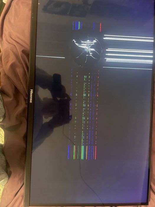 Продаю телевізор на запчастини