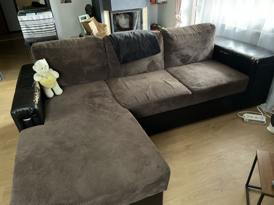 Sofa narożna z funkcją spania i barkiem – Agata Meble