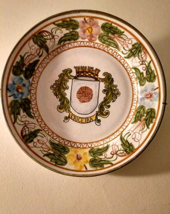 Prato decorativo pintado à mão (Ericeira)