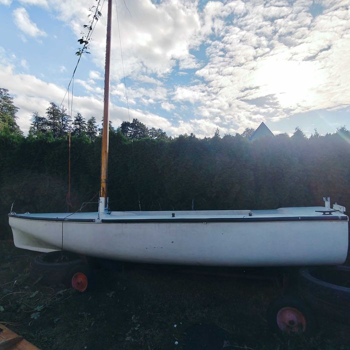 Łódź żaglowa 4m 95cm czytaj opis