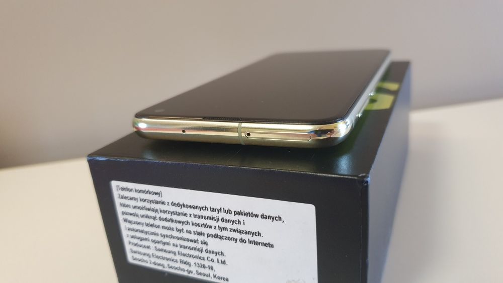 Samsung Galaxy S10e 6/128 Jak nowy