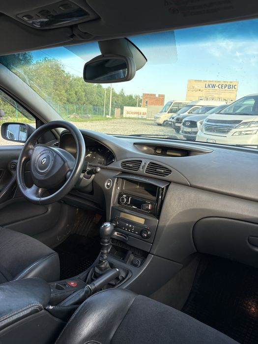 Renault LAGUNA 2003 р. | 2.2 cdi | 6-cт.