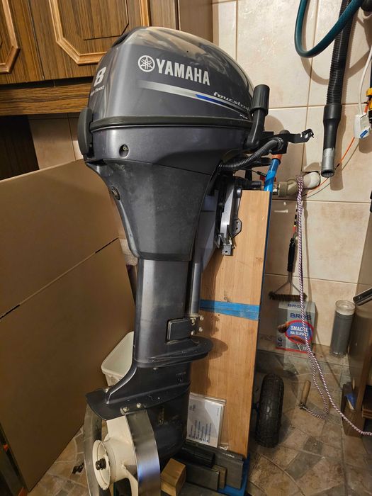 Silnik zaburtowy Yamaha FT8DE
