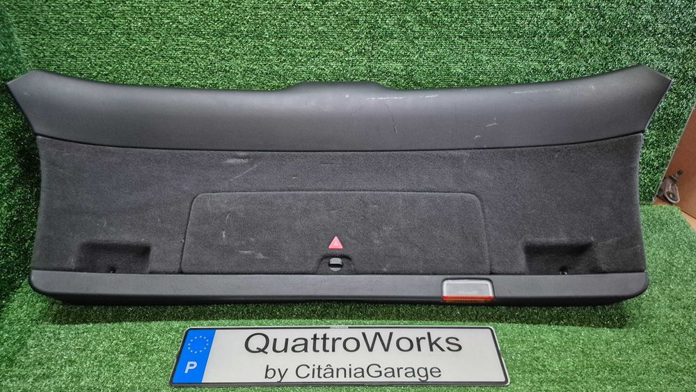 AUDI A4 B6-B7 (8E) AVANT 2000 ATÉ 2008 - Tampa da Mala Original em Excelente Estado PRETA 8E9867979C