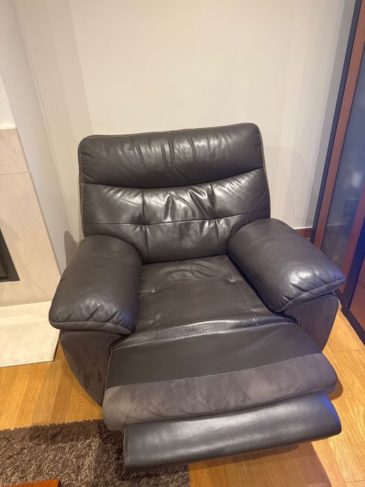 Sofás Cinzento escuro em pele