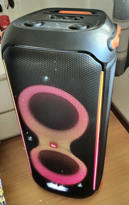 JBL partybox 710