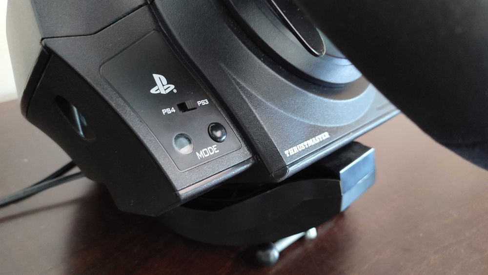 Volante Thrustmaster T300 Ferrari Alcantara Edition + T3PA + TH8S