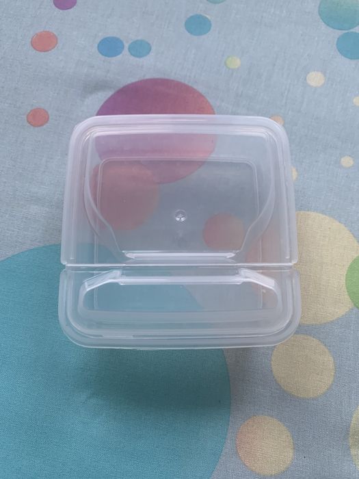 Pojemnik na ser topiony w plastrach