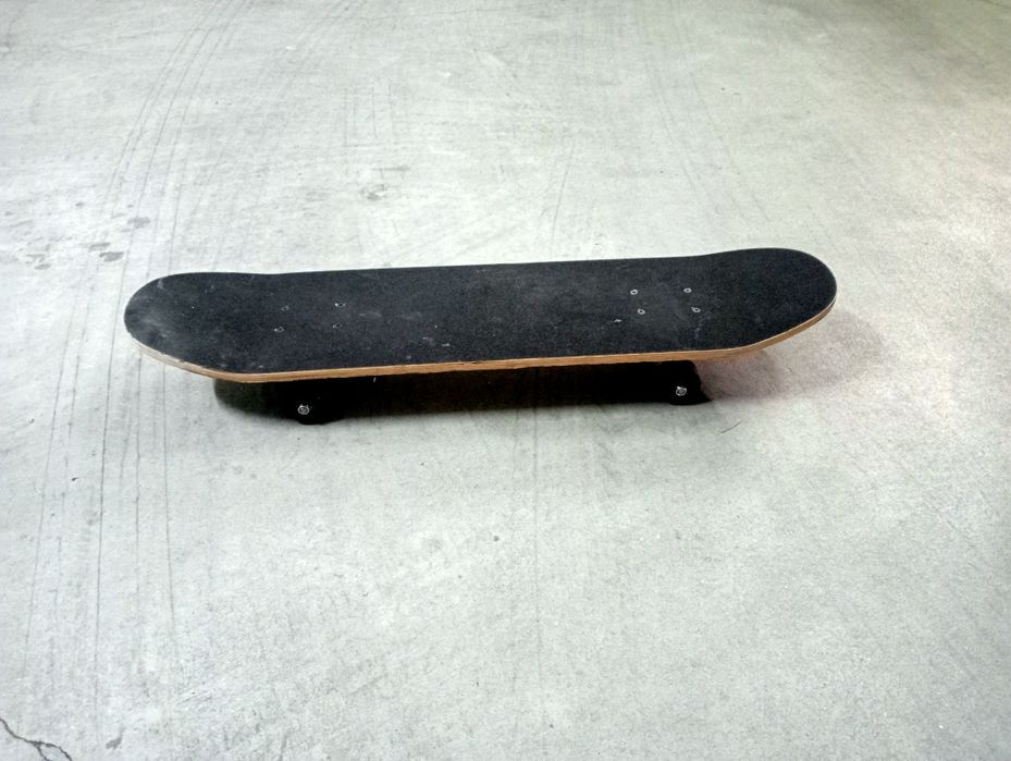 Skate praticamente novo