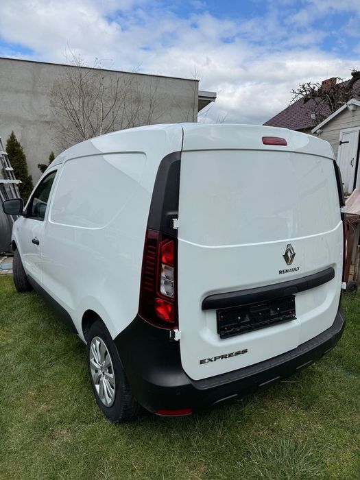 Renault Express  Renault express/kangoo tylko 19 tys km ! Zarejestrowany w Polsce !