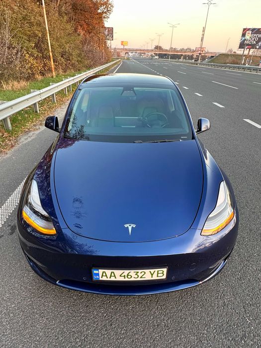 Tesla Y   2020 р    52 тис.км, синя